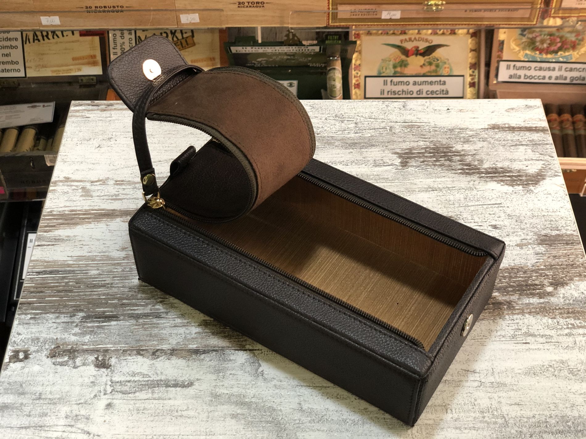 hum-travel-brebbia-69.90..jpg Humidor travel brebbia - immagine 1